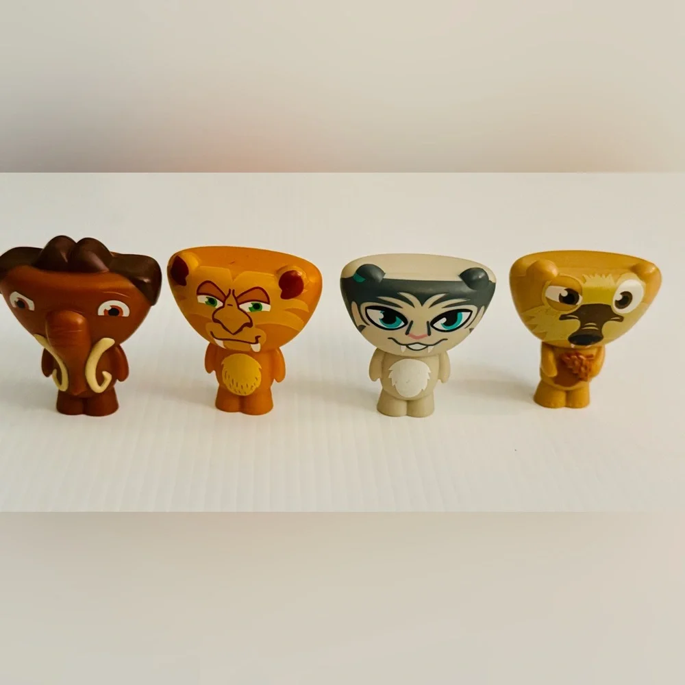 Ice Age Continental Drift McDonalds Mini Action Figure Toy Lot Scrat Shira Manny
